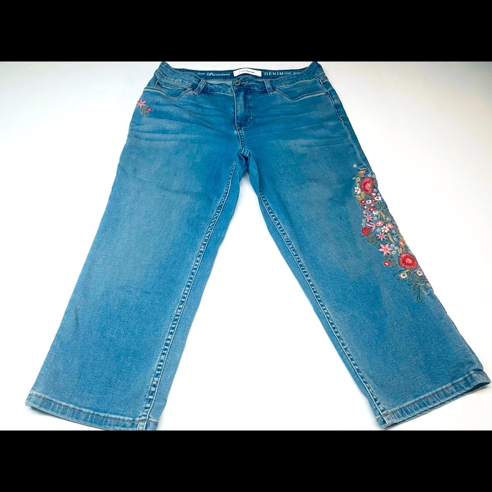 Boho Stretch Floral Embroidered Hi Rise Blue Denim Capris